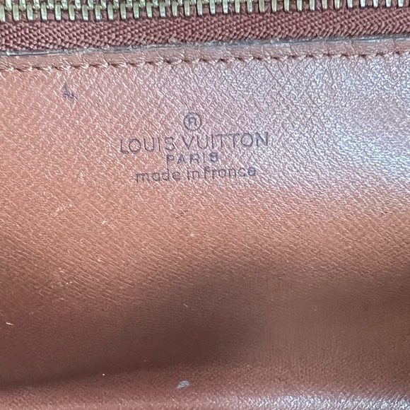 Authentic Louis Vuitton Clutch - Picture 9 of 12